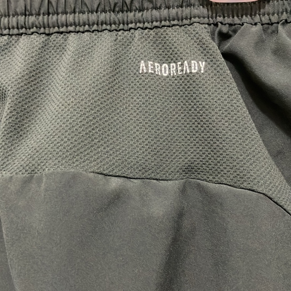Adidas Primegreen Aeroready Shorts - Picture 7 of 12